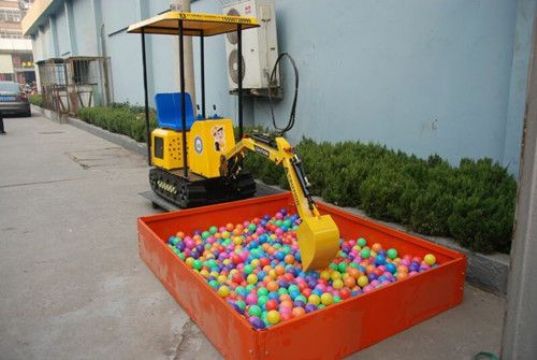 點(diǎn)擊查看詳細(xì)信息<br>標(biāo)題：旋轉(zhuǎn)90度游樂(lè)挖掘機(jī) 閱讀次數(shù)：3334