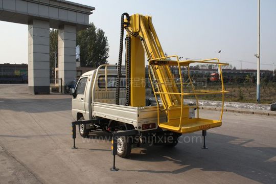 點擊查看詳細信息<br>標題：小型電動高空作業(yè)車 閱讀次數(shù)：3556