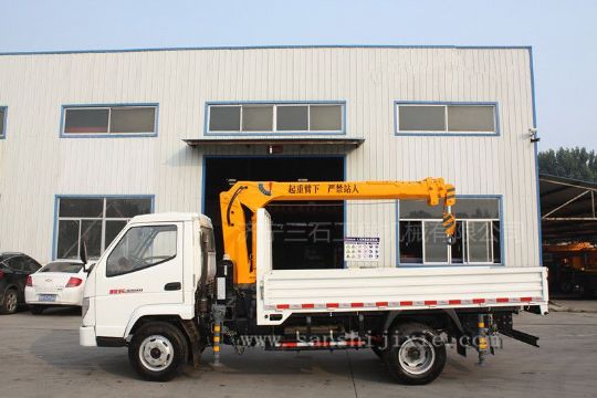 點擊查看詳細信息<br>標題：3噸隨車吊 閱讀次數(shù)：3011