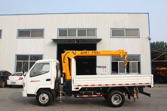 點擊查看詳細信息<br>標題：3噸國四隨車吊 閱讀次數(shù)：3653