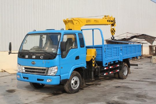 點(diǎn)擊查看詳細(xì)信息<br>標(biāo)題：東風(fēng)隨車吊 閱讀次數(shù)：3279