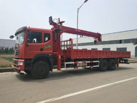 點(diǎn)擊查看詳細(xì)信息<br>標(biāo)題：12噸東風(fēng)隨車吊 閱讀次數(shù)：2083