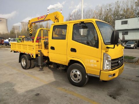 點擊查看詳細信息<br>標題：凱馬雙排隨車吊 閱讀次數(shù)：2291