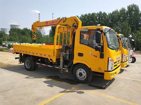 點擊查看詳細信息<br>標題：4噸唐駿隨車吊 閱讀次數(shù)：2259